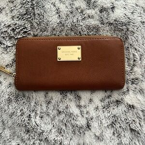 Michael Kors Brown leather Wallet